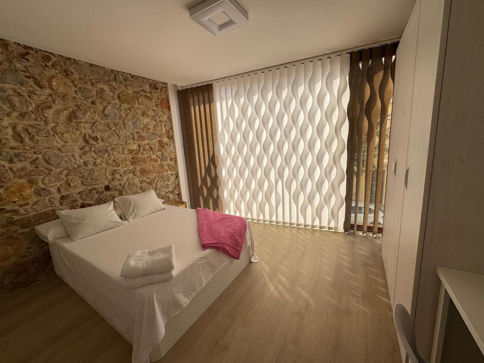 Casa Centrica En Reus Villa Luaran gambar